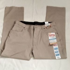 💫NWT | MEN'S WRANGLER KAHKIS